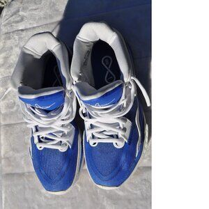 Nike Men's Kyrie Infinity TB 'Game Royal Blue size 8.5 Underfoot paired with for